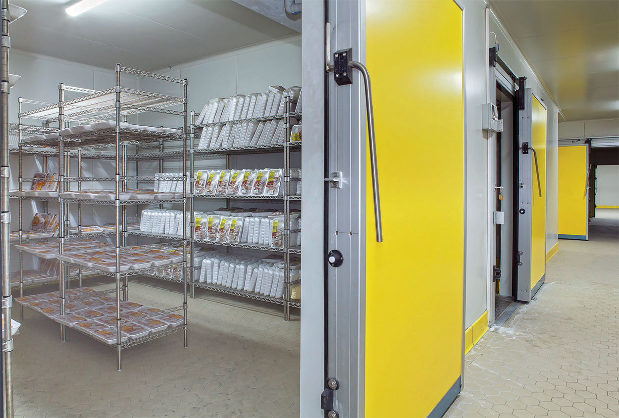 tek kanat sürgülü soğuk oda kapısı kayar tip CE belgeli moody group