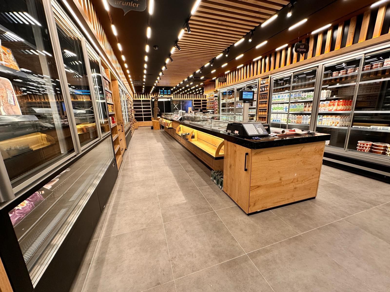 Şarküteri soğutma deposu geniş açı – Moody Group kurulumu