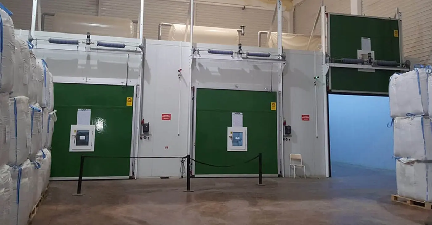 Meyve sebze atmosfer kontrollü soğuk hava deposu — CA depo genel görünüm Moody Group